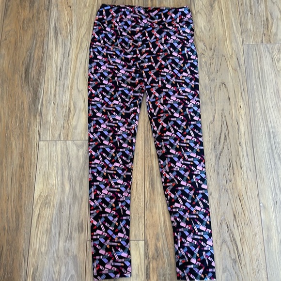 LuLaRoe Pants - LuLaRoe Lipstick Leggings